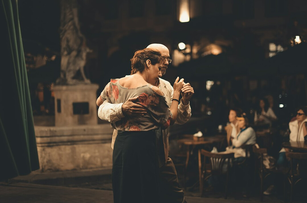 vintage tango singer